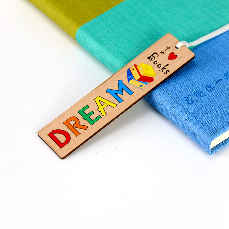 赤杨木彩印书签