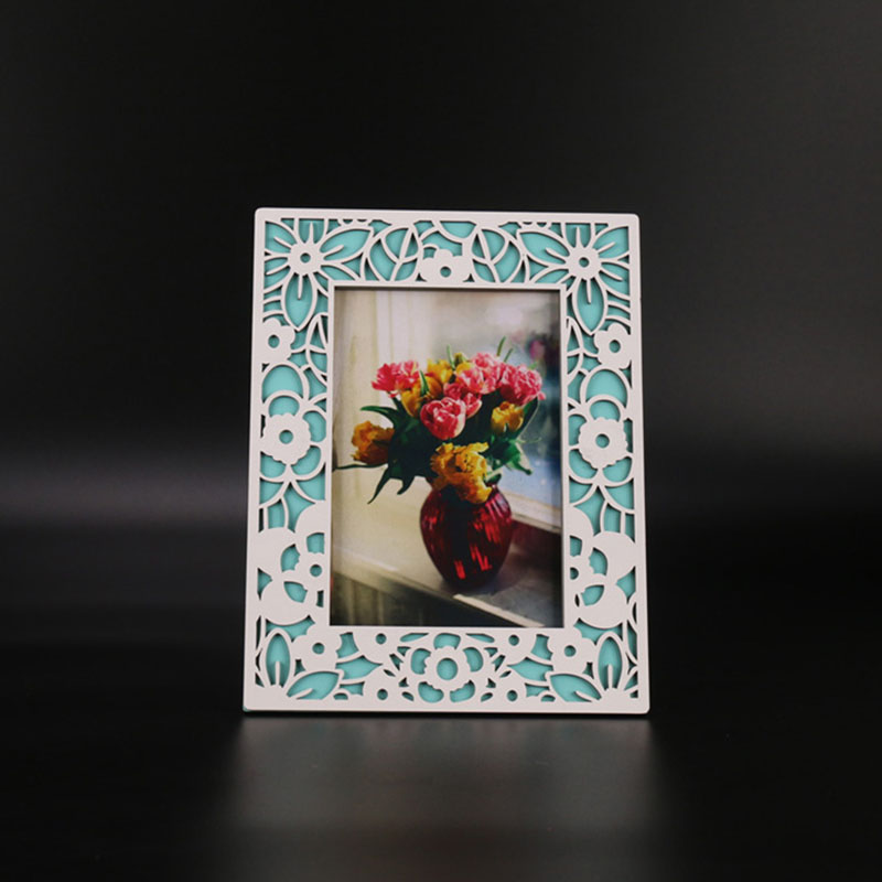 镂空花朵边框相框